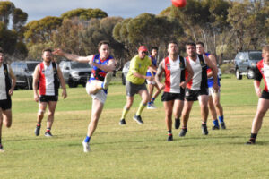 Jason Eagle’s dozen sinks Saints