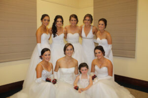 PHOTOS: Tyntynder deb ball