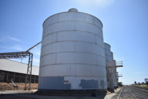 Walsh claims V/Line stifling silo art