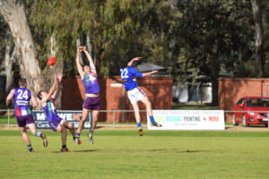 Bulldogs sneak home for win