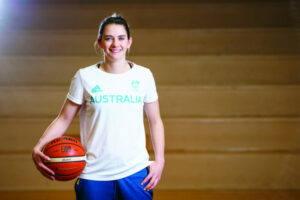 Swan Hill Olympian basketballer joins Richmond in AFLW