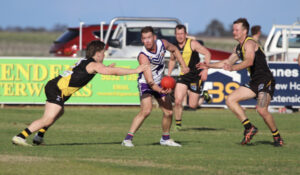 Kangas hop past Tigers