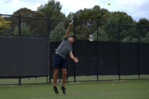 Players rally after rain