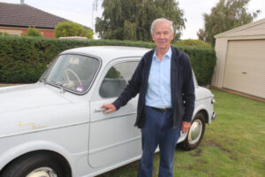 Swan Hill car club puts history back on the road