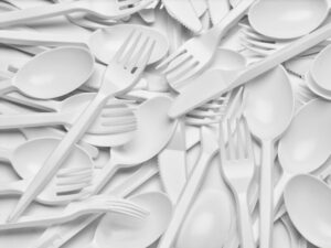 Ban on plastic cutlery and straws in effect