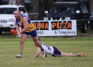 Kangas bounce to fifth straight