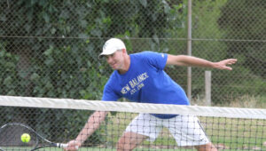 Gray clings to second place 