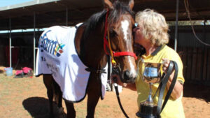 Stynes wins crowded Cup