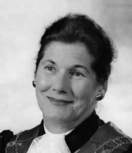 Tribute to trail-blazing mayor