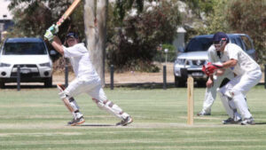 Woorinen too strong for Lakers