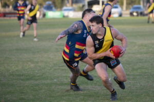 Top-two Tigers continue their climb