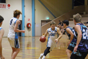 Flyers break drought