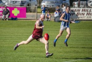 Wade joins new club to chase flag success