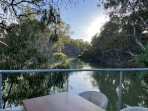 Staff squeeze closes Swan Hill restaurant Spoons indefinitely