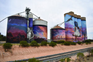 On track to Sea Lake