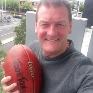 Ricky offers support to Woorinen