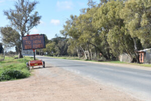 Victorian/NSW border shut as COVID-19 cases spike in Vic