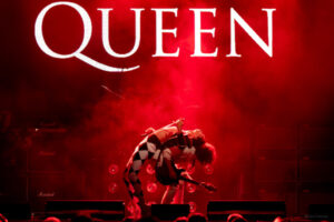 Freddie Mercury meets Swan Hill