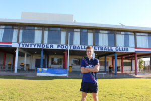 Promising Sala to stay