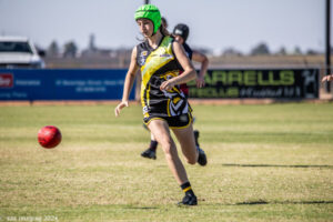 Woorinen climb White Hills for win