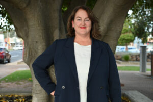 Kelly aims for continuity, completion