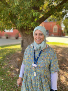 Lending a hand to new arrivals