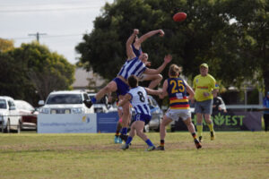 Dominant Roos lose ruck star