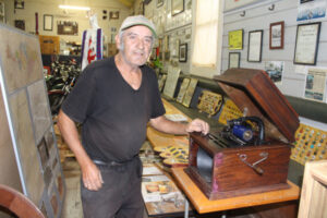 Collecting the district’s history