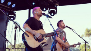 Sams sell out club gig