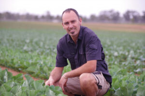 Worker drought stunting farm growth