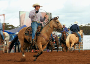 Hoofing it to rodeo despite rain