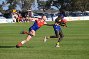 Eagles win cliffhanger final