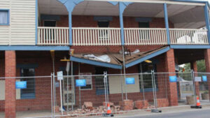 Man drives car into hotel, confronts officers: police