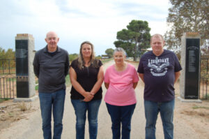 Inaugural dawn service for Woorinen