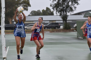 Roos make the running