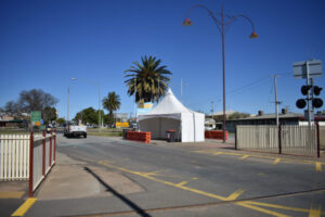 Victoria Police dismantle New South Wales border checkpoints