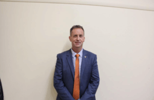 Swan Hill councillor challenges vaccine passports