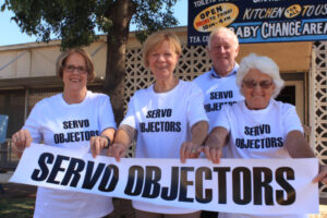 Servo objectors make their case