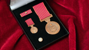 Bravery award for crash rescue