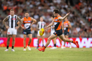 Daniels stars in Giants win