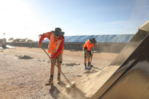 Grain handlers dispute escalates