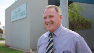 Former councillor attempts a return