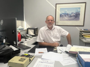 Swan Hill council worker says goodbye after 44 years