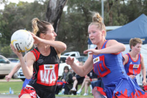 Saints go top before big clash