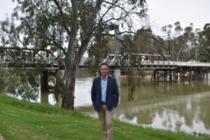 Bridging town’s divide