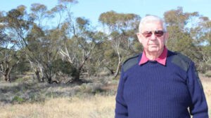 Cutting the crap: Woorinen South residents want waste solution