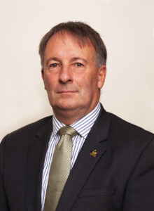 Swan Hill Council backs unvaccinated chief executive