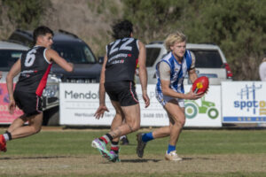 Roos bounce back to winners’ list