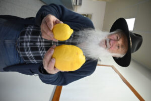 Monster lemon puts squeeze on rivals