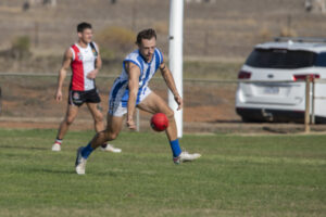 Roos, Demons in heavyweight bout at Greenham Park